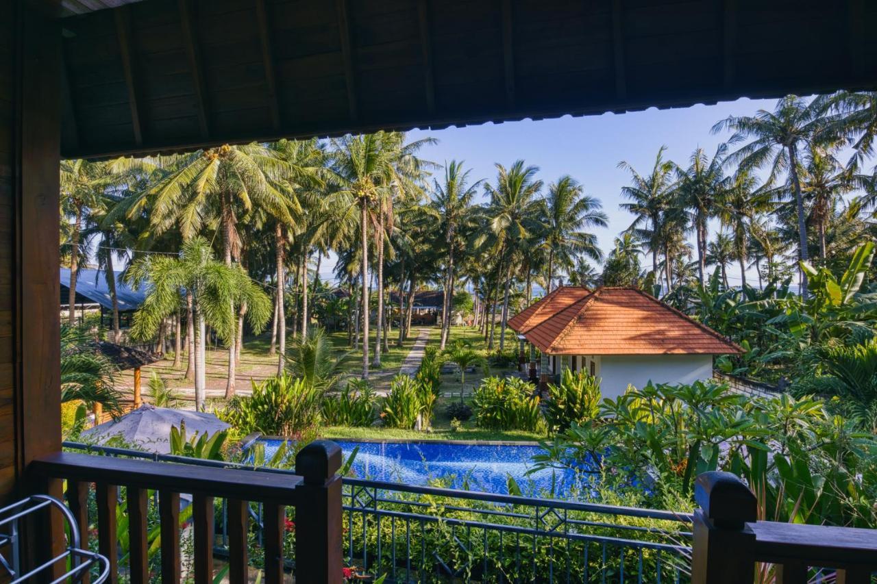 Coconut Hill Cottage Batununggul Extérieur photo