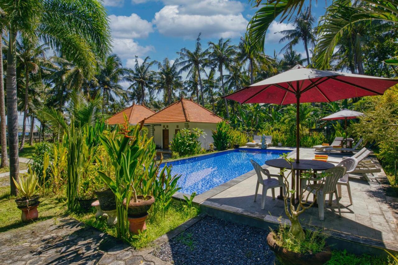 Coconut Hill Cottage Batununggul Extérieur photo
