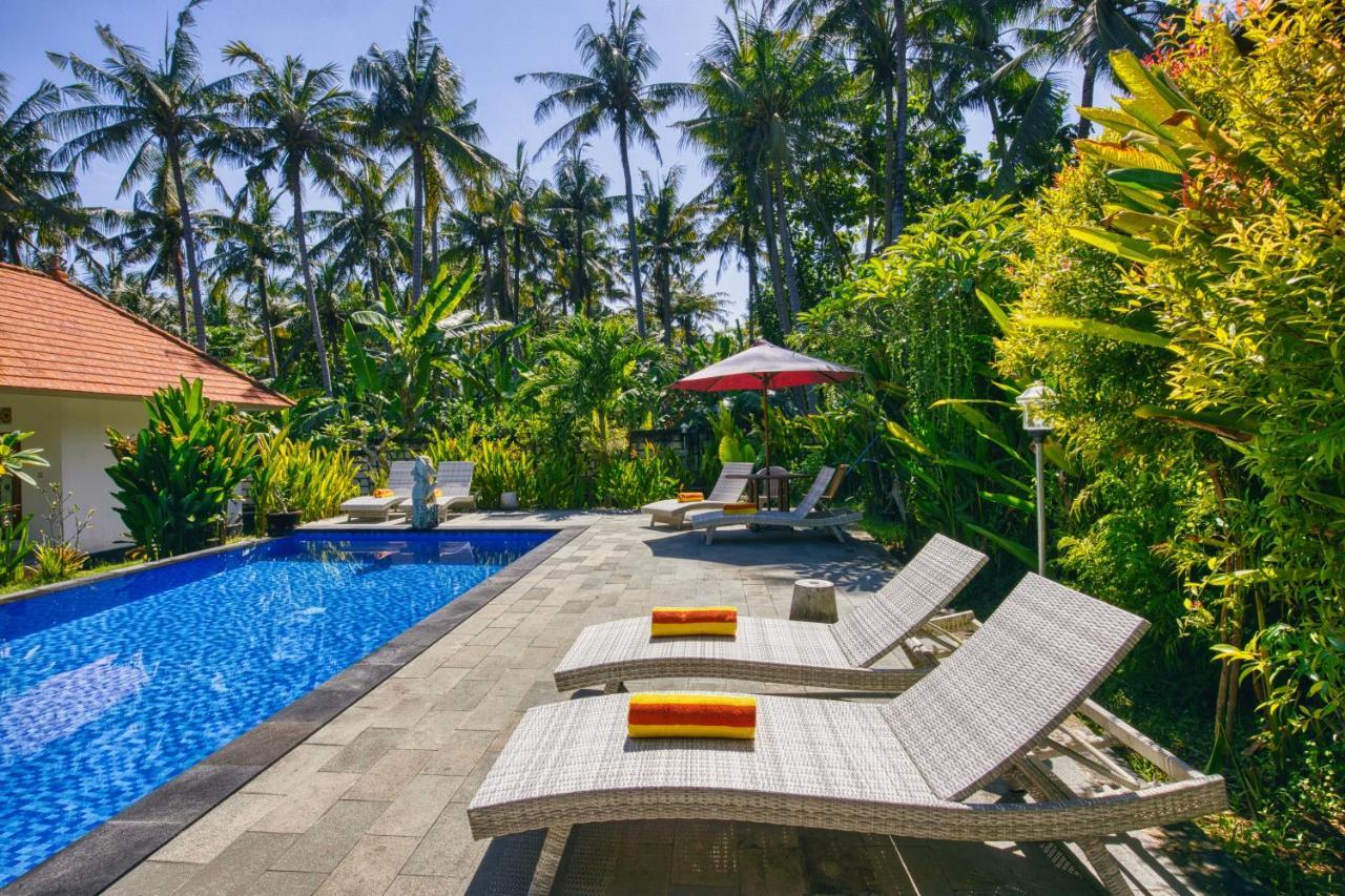 Coconut Hill Cottage Batununggul Extérieur photo