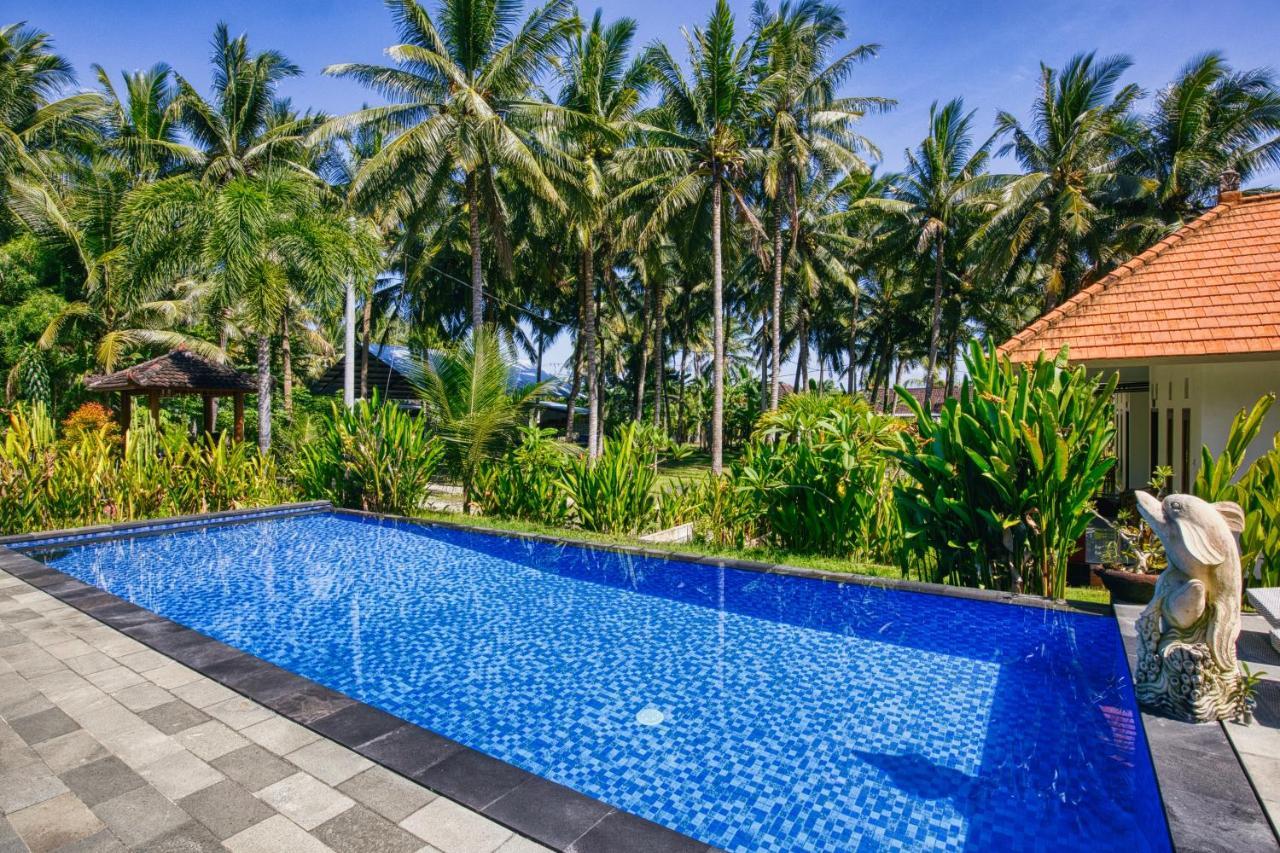 Coconut Hill Cottage Batununggul Extérieur photo